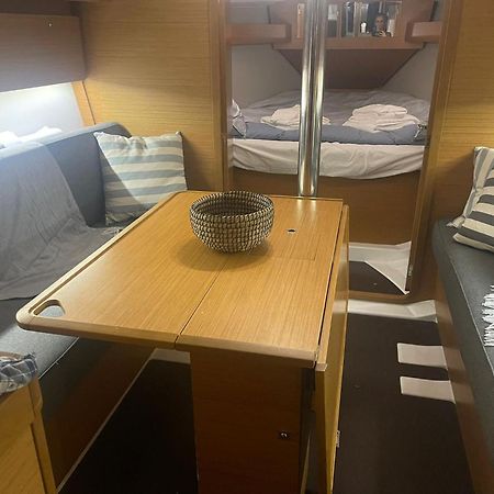 Troia - Veleiro Em Marina Hotel ภายนอก รูปภาพ